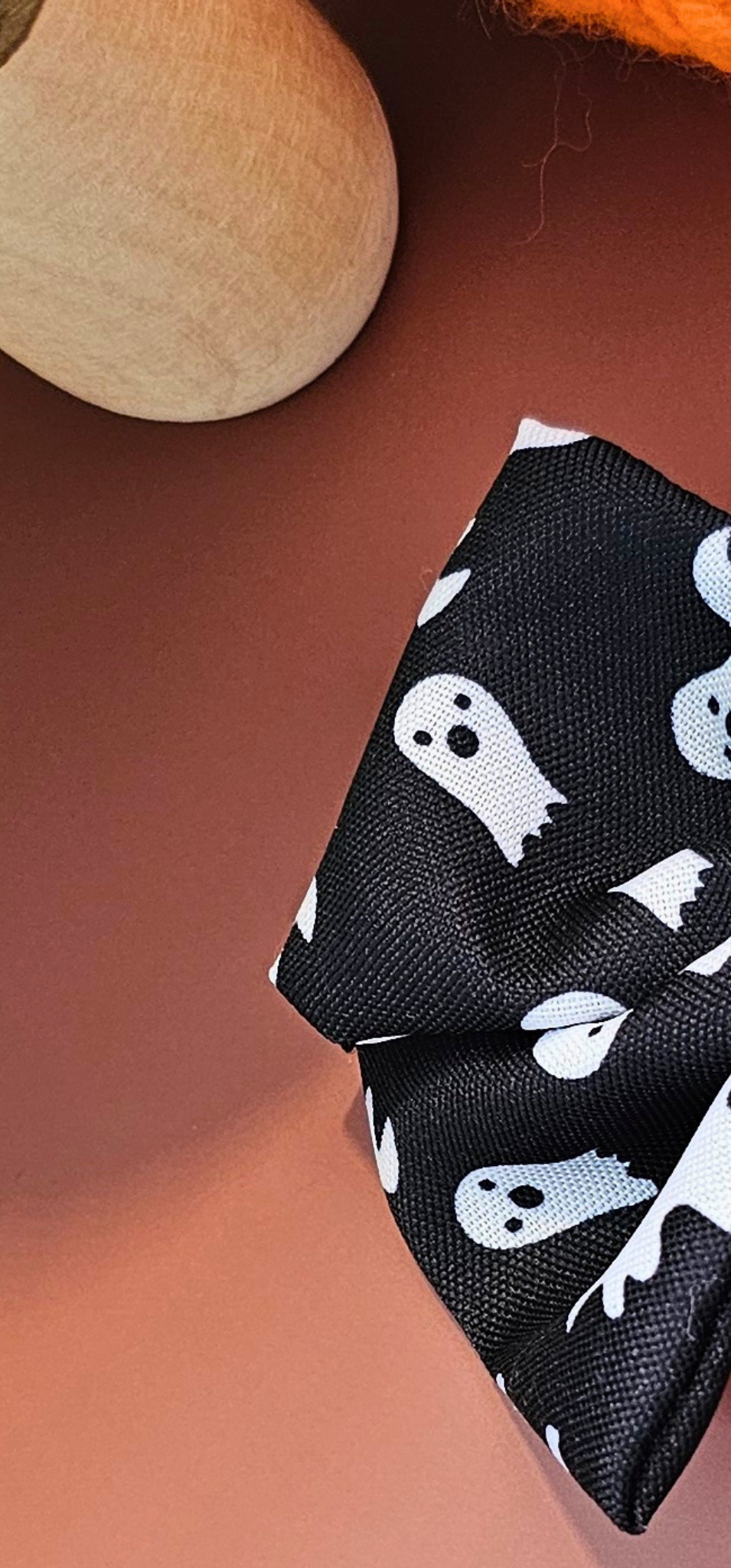 Ghost Hair Bow β Halloween Hair Clip for Kids | Handmade Black Bow with White Ghosts