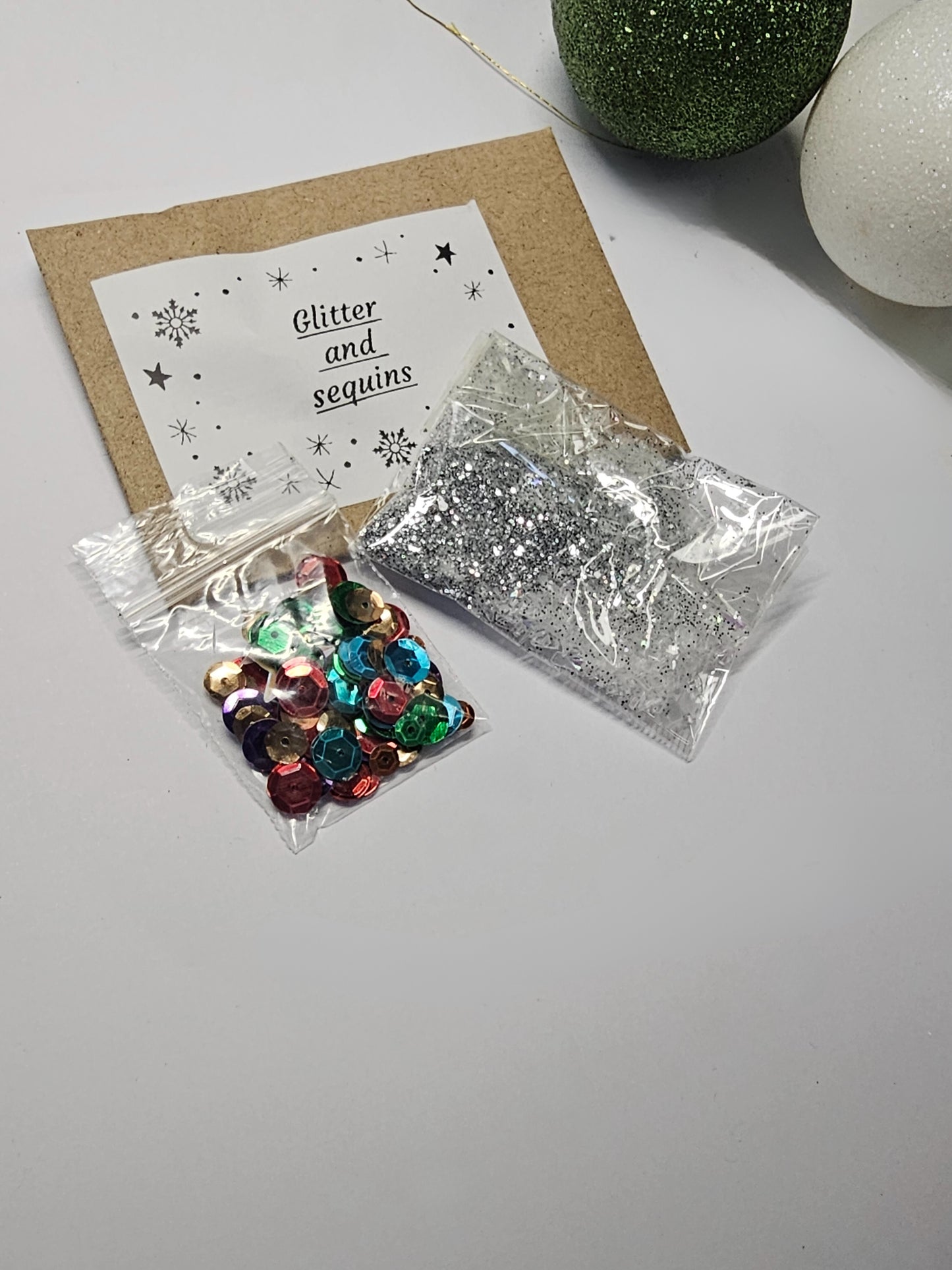 Christmas Card Kit UK | Kids Craft Kit | Make 10 Festive Cards