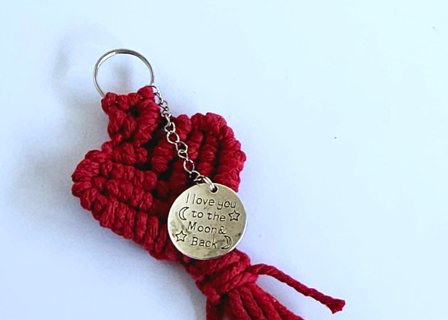 Macramé Heart Key Ring – Handmade Boho Keychain – Meaningful Gift for Loved Ones