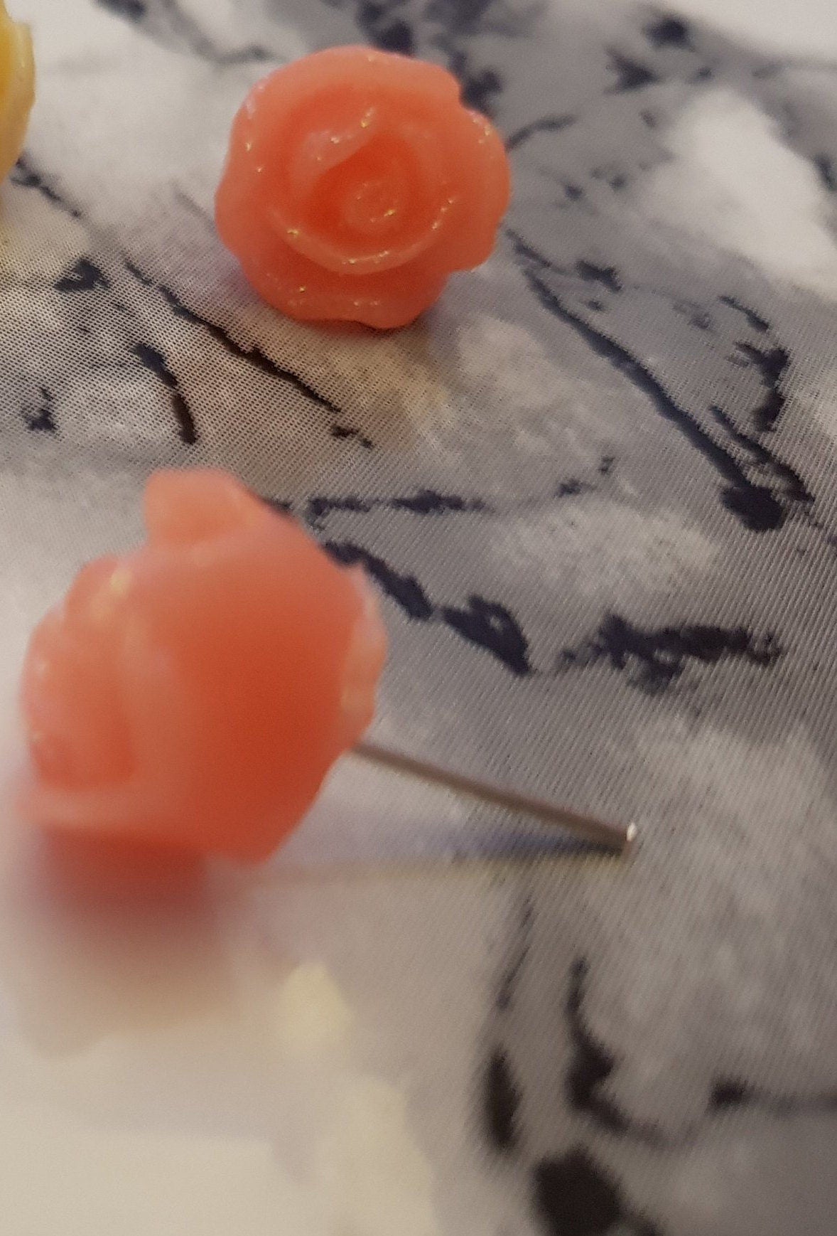 lovely set of floral earrings and hair grips